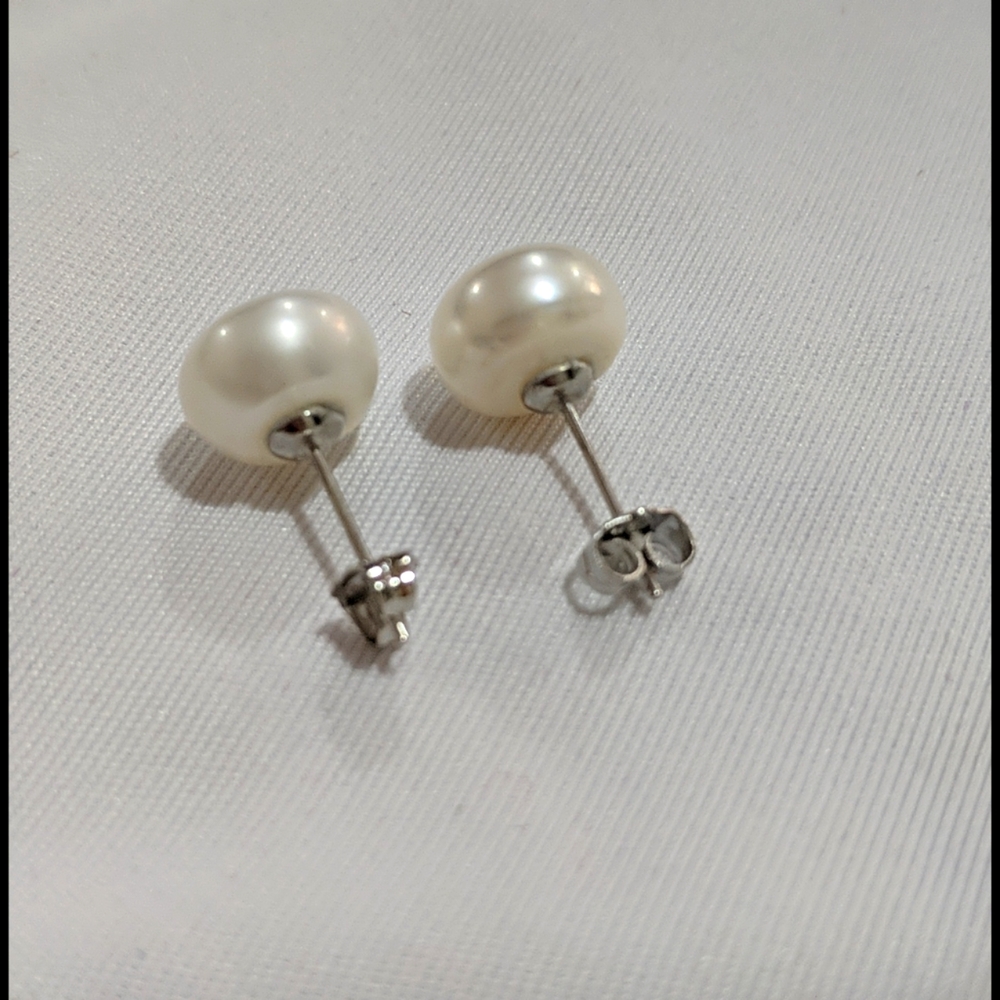 ❗️ Authentic Fresh Water Pearl Earrings - Picture 4 of 7